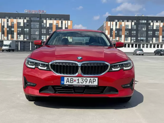 rental BMW 320i 320i AT photo 1